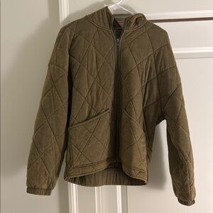 Wild Fable Green Puffer Jacket with Stand-Up Collar